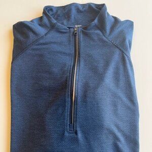 Lulemon - Men Metal Vent Tech Half Zip - Blue